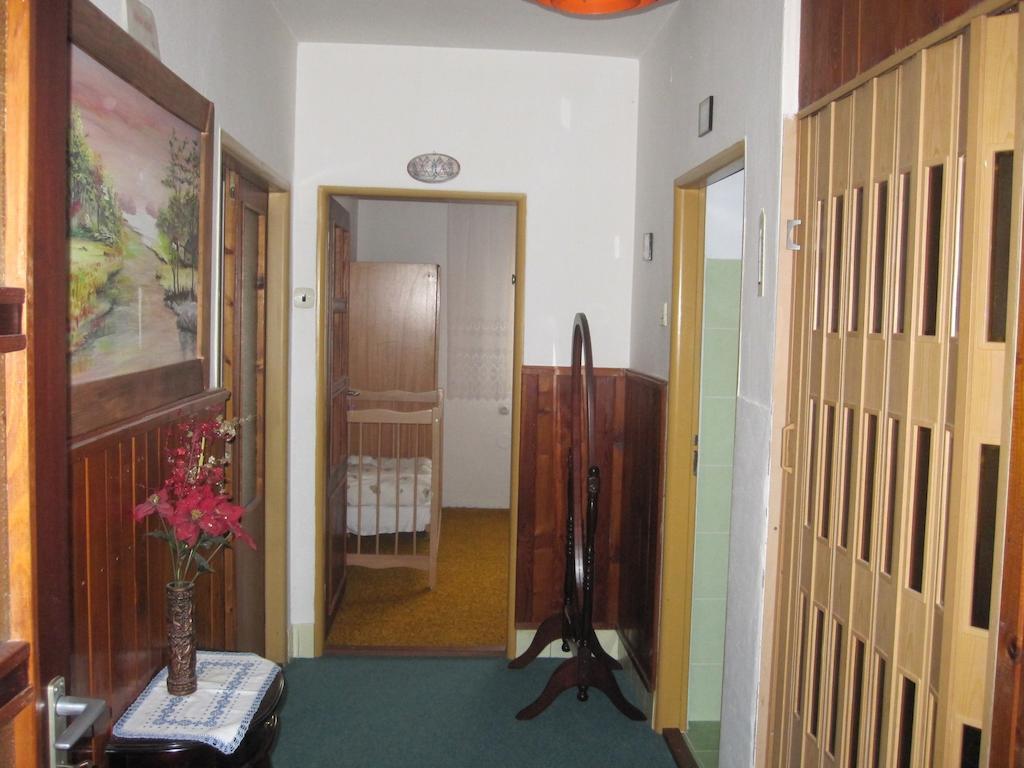 Vila Daniel Liptovsky Mikulas Bilik gambar